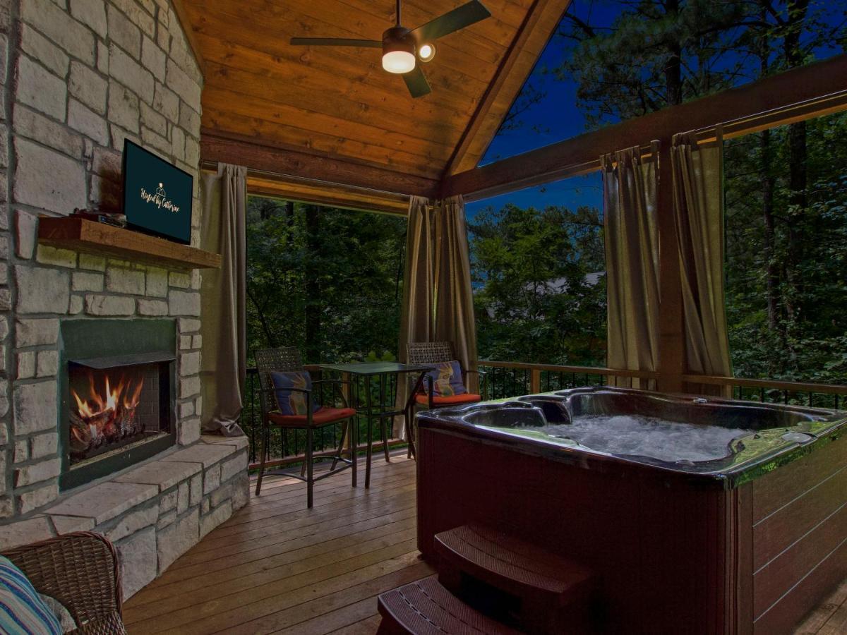 Stunning Luxury Cabin W Hot Tub And Fire Pit Holy Shiplap Is Perfect Romantic Couples Getaway Broken Bow Ngoại thất bức ảnh