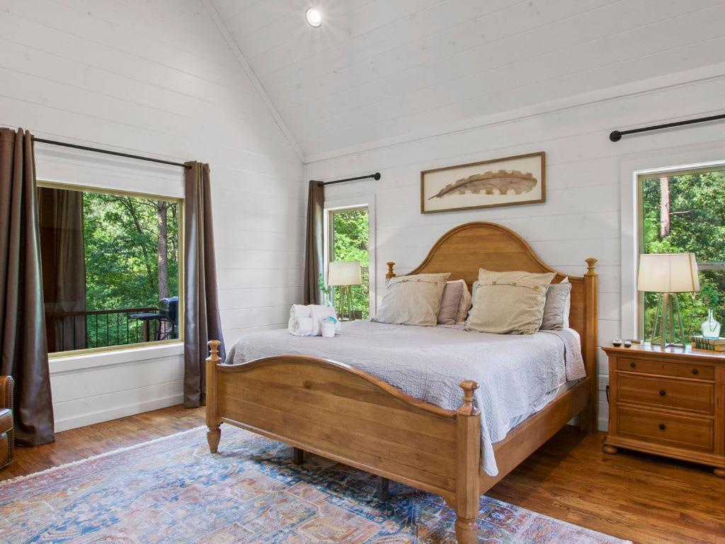 Stunning Luxury Cabin W Hot Tub And Fire Pit Holy Shiplap Is Perfect Romantic Couples Getaway Broken Bow Ngoại thất bức ảnh